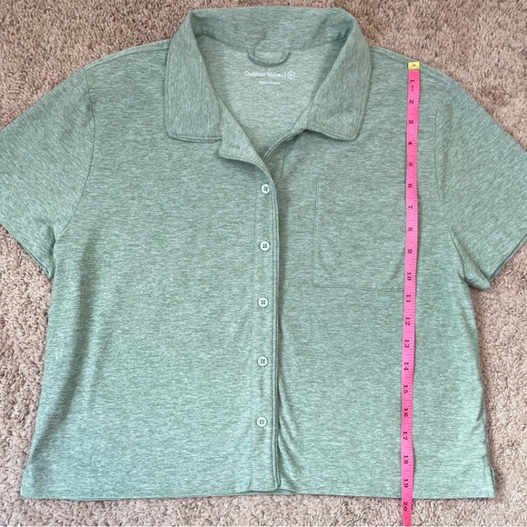 Outdoor Voices 2023 CloudKnit Recover Shortsleeve Button Front Top Size Medium - Picture 13 of 16